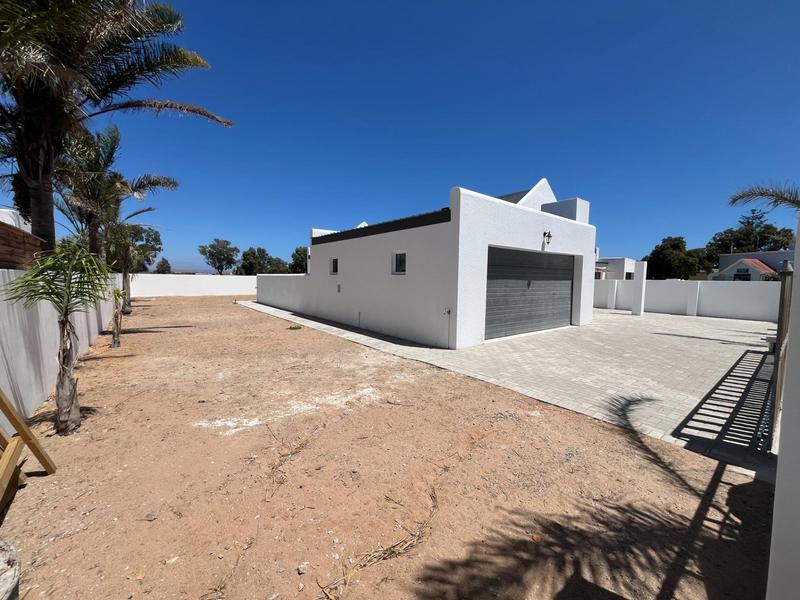 3 Bedroom Property for Sale in Velddrif Western Cape